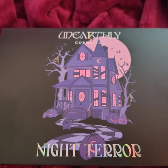 Night Terror Bundle Collection-9 Pan Shadow Palette, Liquid Highlight, Lipgloss - Picture 2 of 5